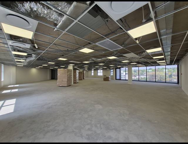 512M² OFFICE TO LET IN GLENADRIENNE EAST